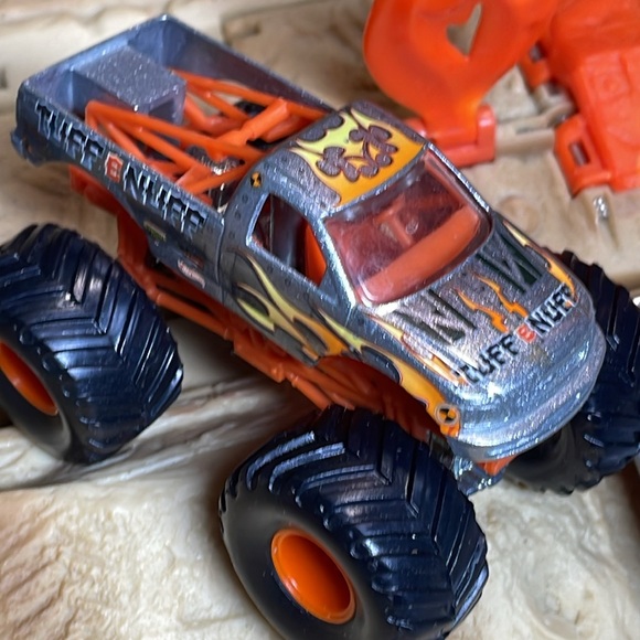 Mini Tuff E Nuff - Picture 2 of 3